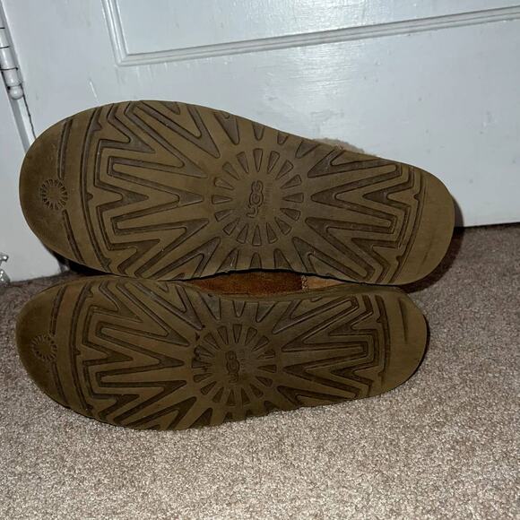 UGG womens Bailey Button Boots size 9 - Picture 6 of 12